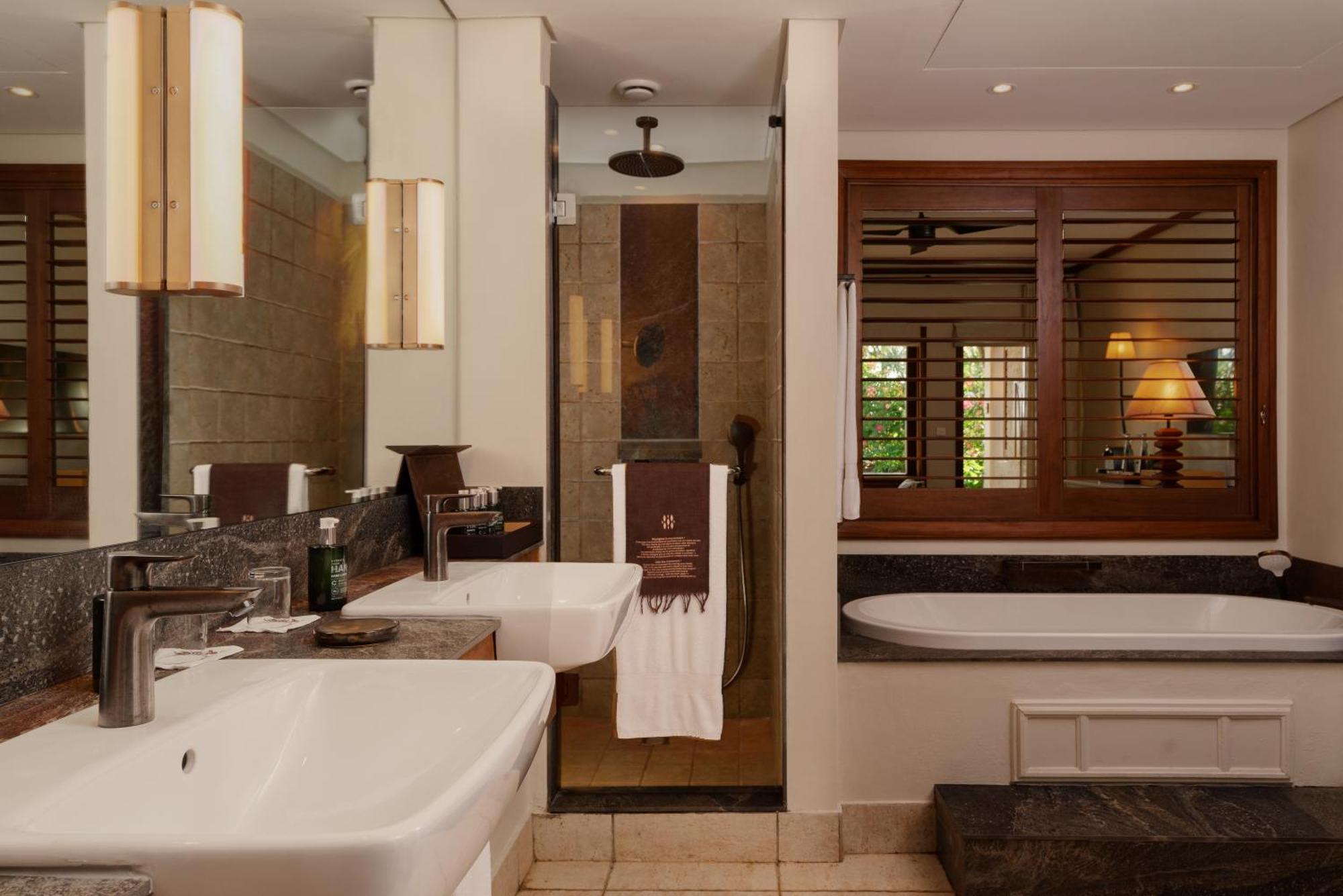 Heritage Awali Golf & Spa Resort Bel Ombre Exterior foto